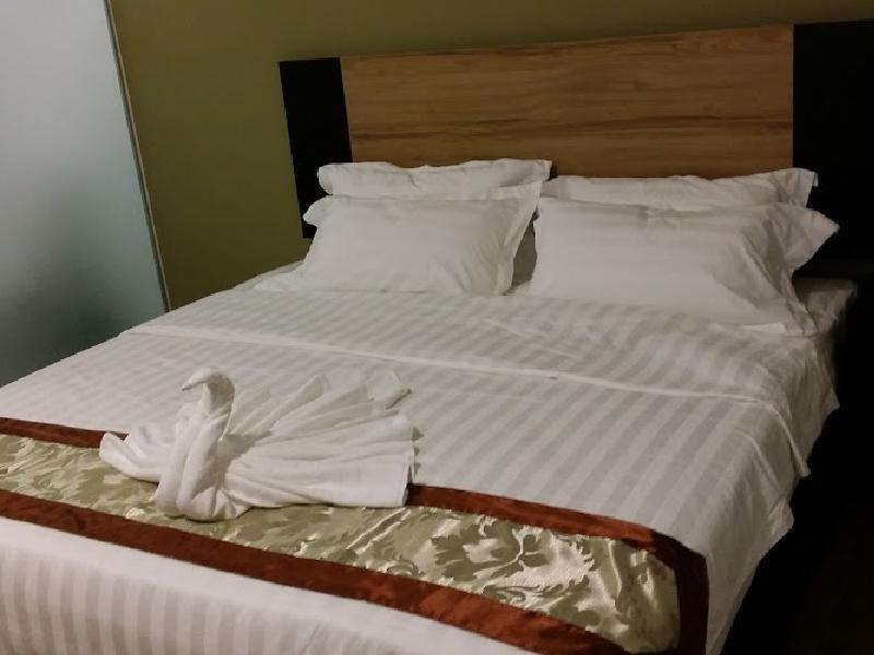 Amigo Hotel Сери-Искандар Экстерьер фото